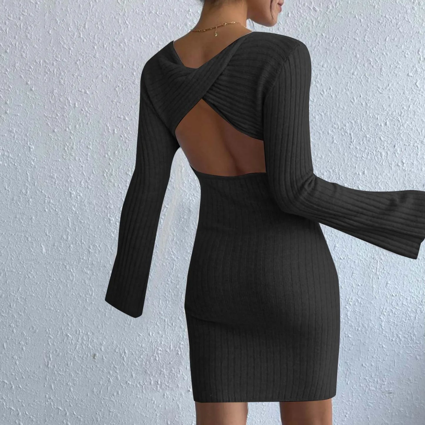 Knitted Backless Dress 2025